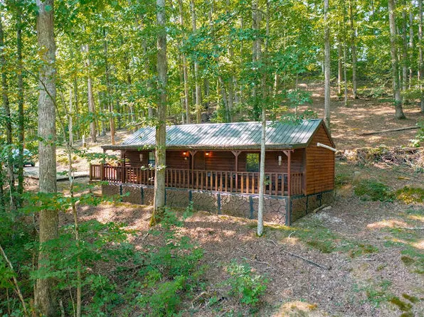 411 Alum Cave Rd, Annville, KY 40402