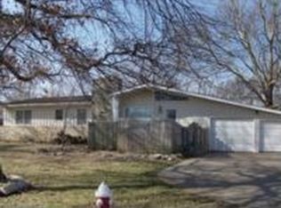 401 6th St, Wakefield, KS 67487