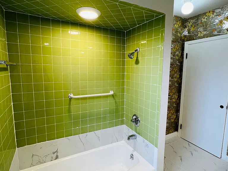 Bathroom #2 (Second Floor)