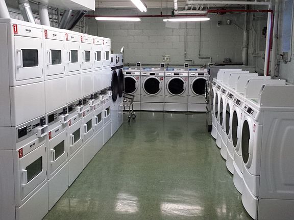 2nd image of 8625 Van Wyck Expy APT 230
