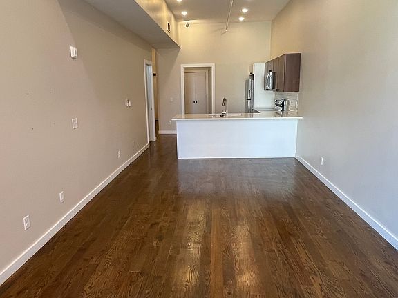 3rd image of 312 W 4th St #305