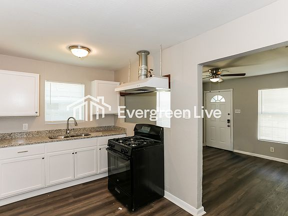 5th image of 8914 Cardella Ave