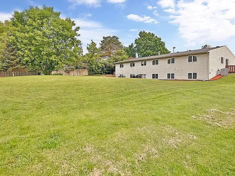 8663 Franlo Rd — Photo 4
