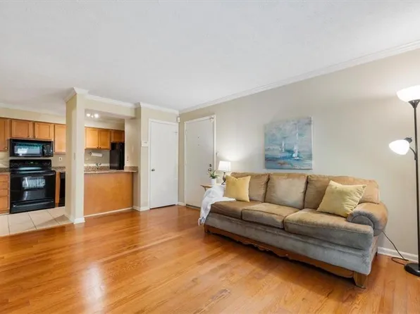 3140 Seven Pines Ct Unit 102, Atlanta, GA 30339