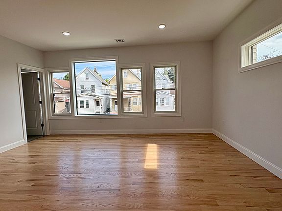 2nd image of 43 John St #2