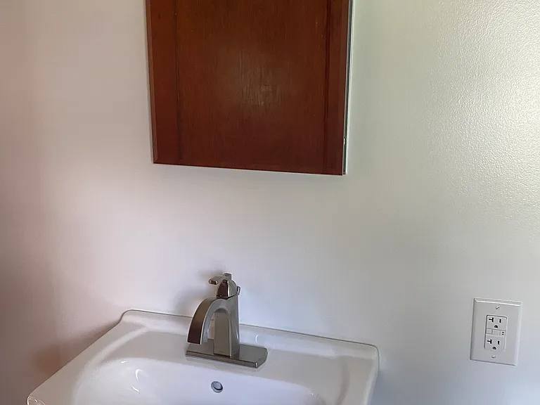 121 E Falls St — Photo 15