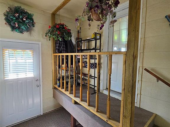 3rd image of 425 Corofin CRESCENT