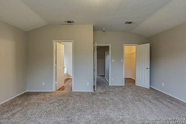 222 Hallie Cv — Photo 3