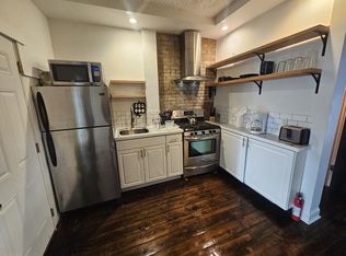 1324 15th St APT 1, Troy, NY 12180