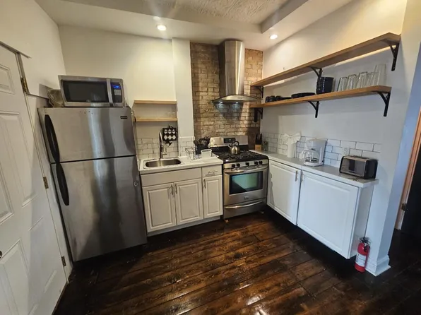 1324 15th St APT 1, Troy, NY 12180