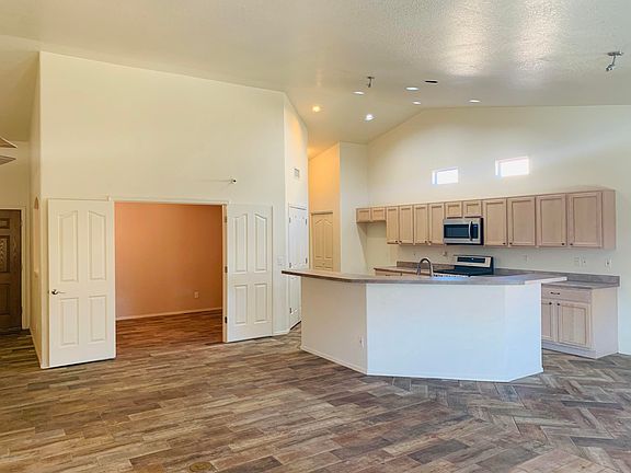 3rd image of 9707 E Paseo