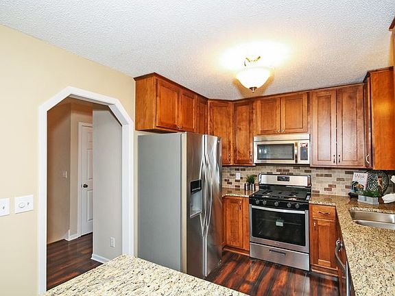 3rd image of 340 172nd Ave NE