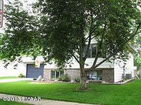 3rd image of 652 12th Ave E
