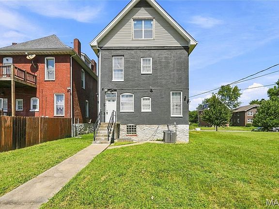 2nd image of 5714 Maple Ave