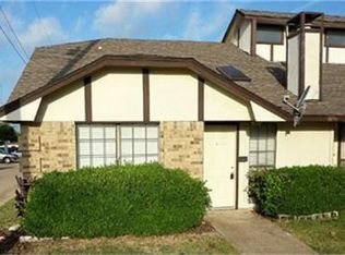 205 Cedar Bend Dr, Cedar Hill, TX 75104