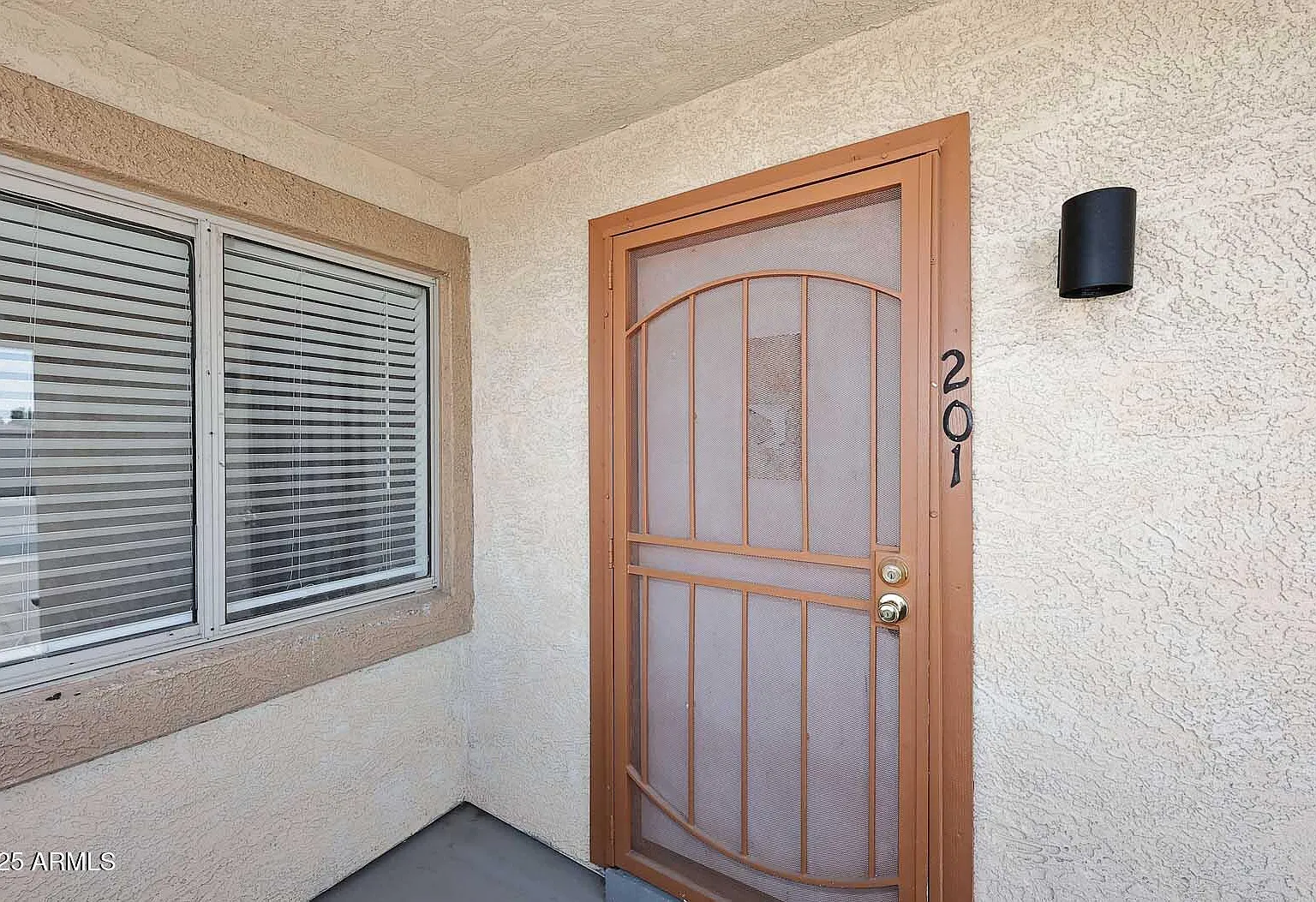 3 bed, 2.0 bath, 1000 sqft, $1,500 — Photo 3