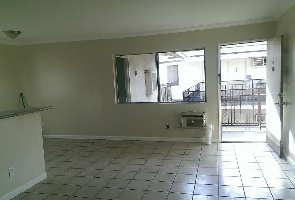 1st image of 122 N Commonwealth Ave APT 305