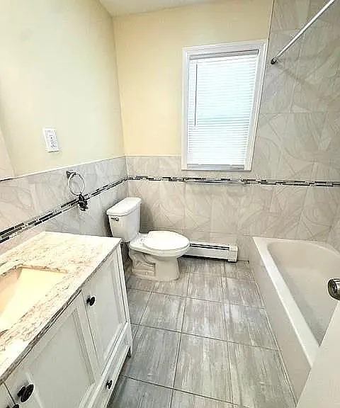 411 Manila Ave #2 — Photo 3