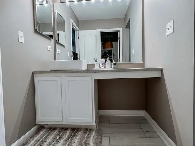 2525 Stonybrook Dr — Photo 16