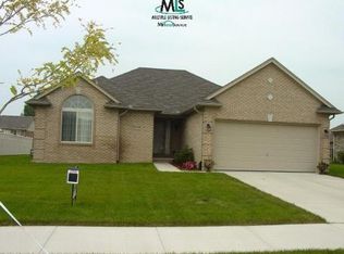 51489 N Wilshire Ct, New Baltimore, MI 48047