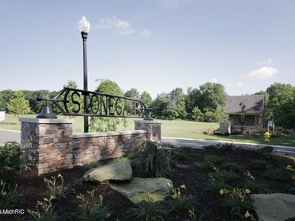 5th image of 156 Stone Gate Ct