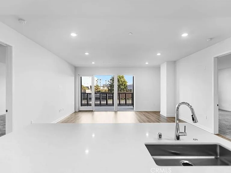 4207 Rivington — Photo 18