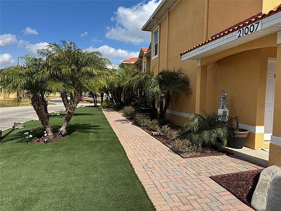 3rd image of 21007 Sunpoint Way Unit 202