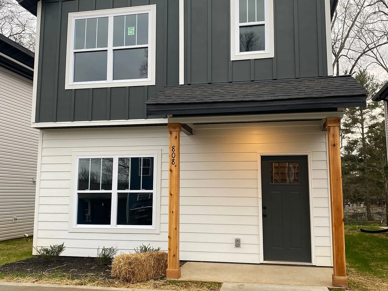 3 bed, 2.5 bath, 1265 sqft, $1,695 — Photo 1