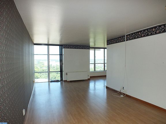 3rd image of 3600 Conshohocken Ave APT 2202