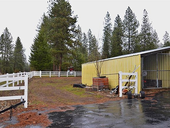 5th image of 26008 N Chattaroy Cir
