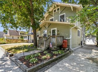 1436 32nd St, Des Moines, IA 50311