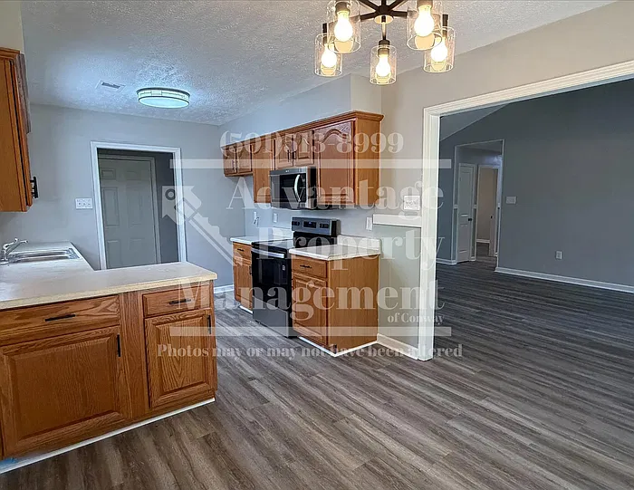 3 bed, 2.0 bath, 1389 sqft, $1,350 — Photo 4