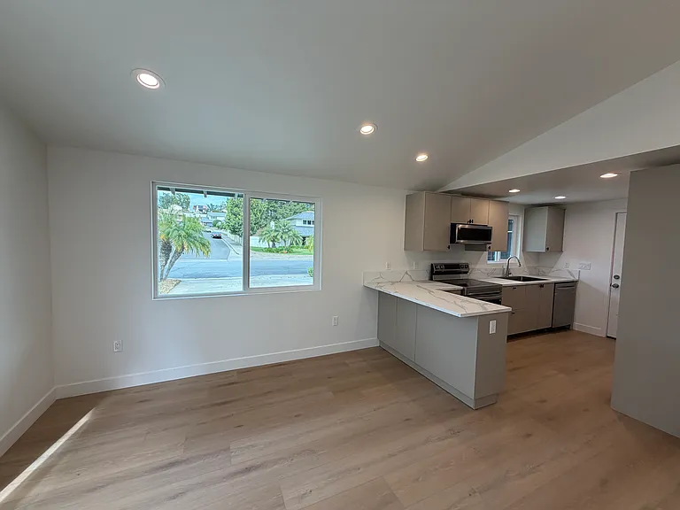 24689 Acropolis Dr — Photo 4
