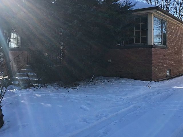 1st image of 226 S Park St
