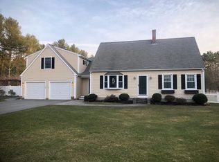 18 Tinkham Ln, Mattapoisett, MA 02739