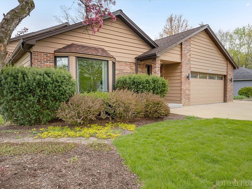 2nd image of 2208 Flambeau Dr