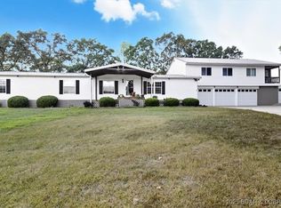 163 Craig Field Dr, Linn Creek, MO