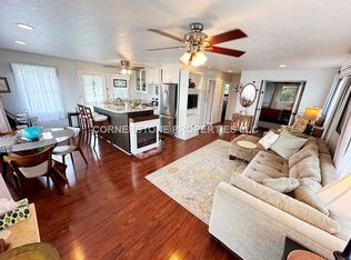 1445 Mokuna Pl APT A, Honolulu, HI 96816