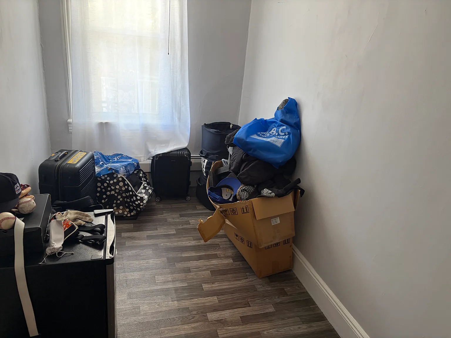 1 bed, 1.5 bath, $1,400 — Photo 3