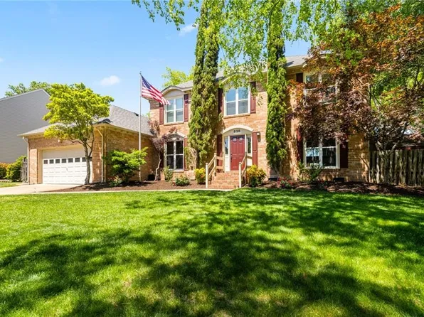 836 Five Forks Rd, Virginia Beach, VA 23455