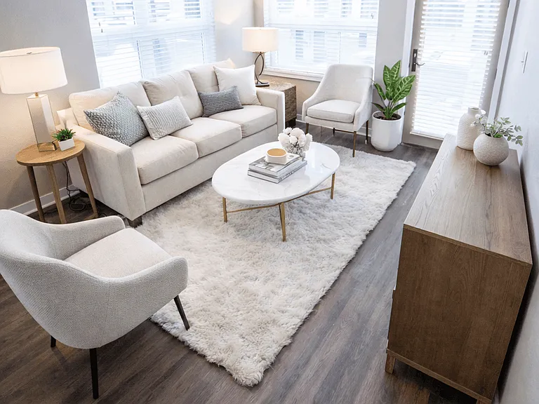 Highland Place — Photo 1