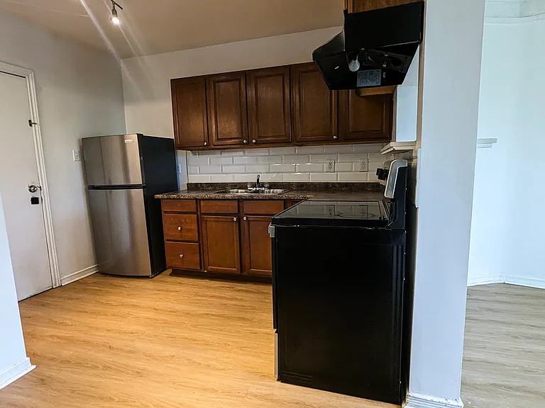 136 Weber St E #8 — Photo 11