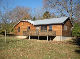 12 Farmer Rd, Cartersville, GA 30120