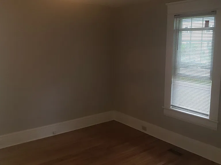 707 W Roanoke Park Dr #B — Photo 8
