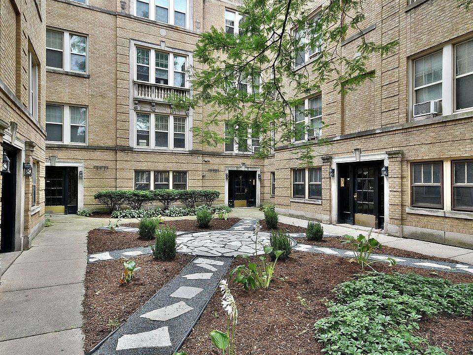 1st image of 223 Washington Blvd APT 3S