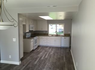 42080 Village 42, Camarillo, CA 93012