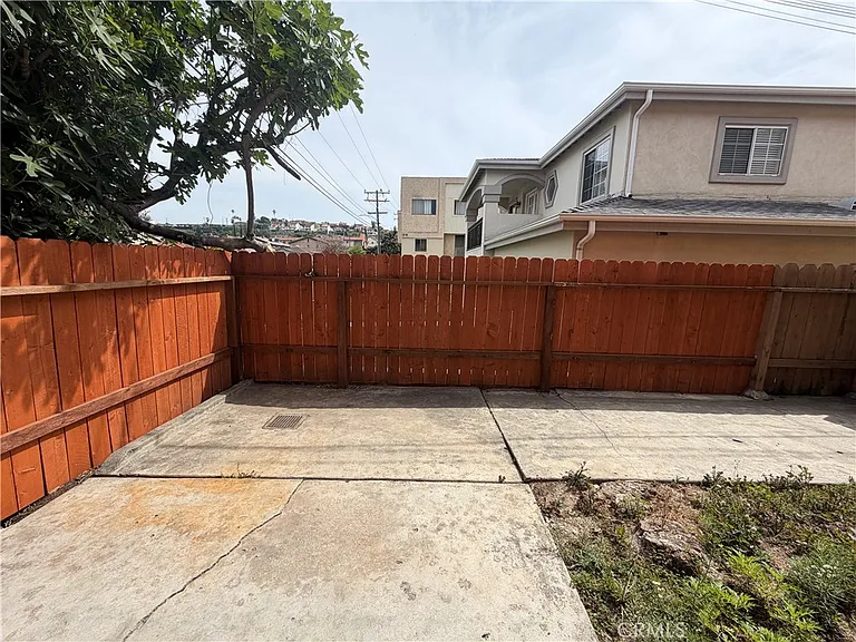 411 S Orange Ave — Photo 17