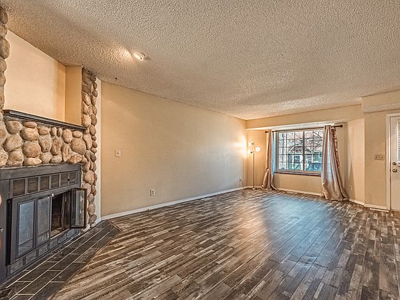 5th image of 3914 Berkley Ct
