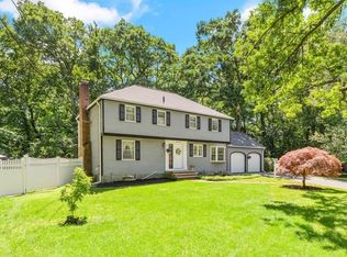 8 Elena Rd, Lexington, MA 02421