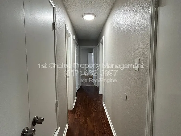 6320 Holiday Ln — Photo 7